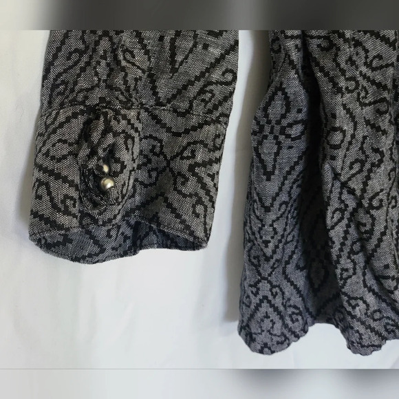 JM Collection 100% Linen Black & Gray 3/4 Sleeve Collared Button Down, Size 18 - Picture 6 of 7